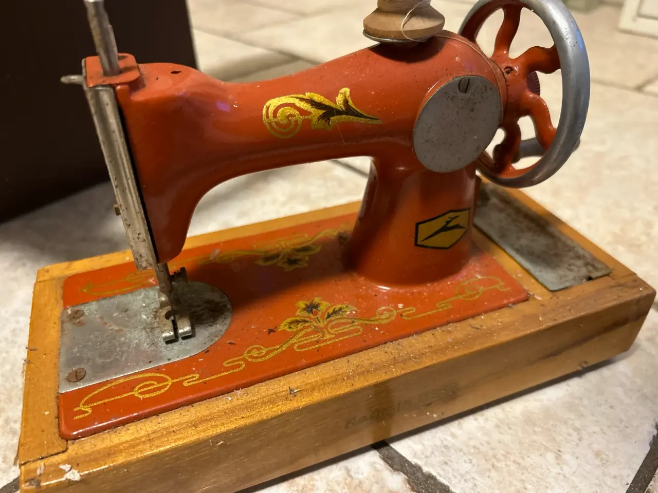 Billede 2 - Vintage Orsha børnesymaskine – Made in USSR 
