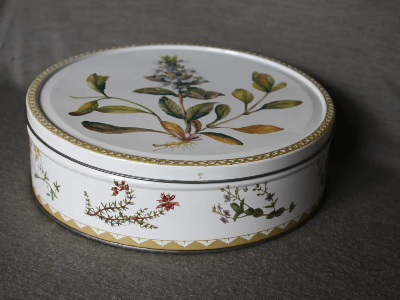 Billede 3 - Dåse 26,5 cm i diam