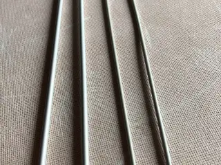2 hold strikkepinde