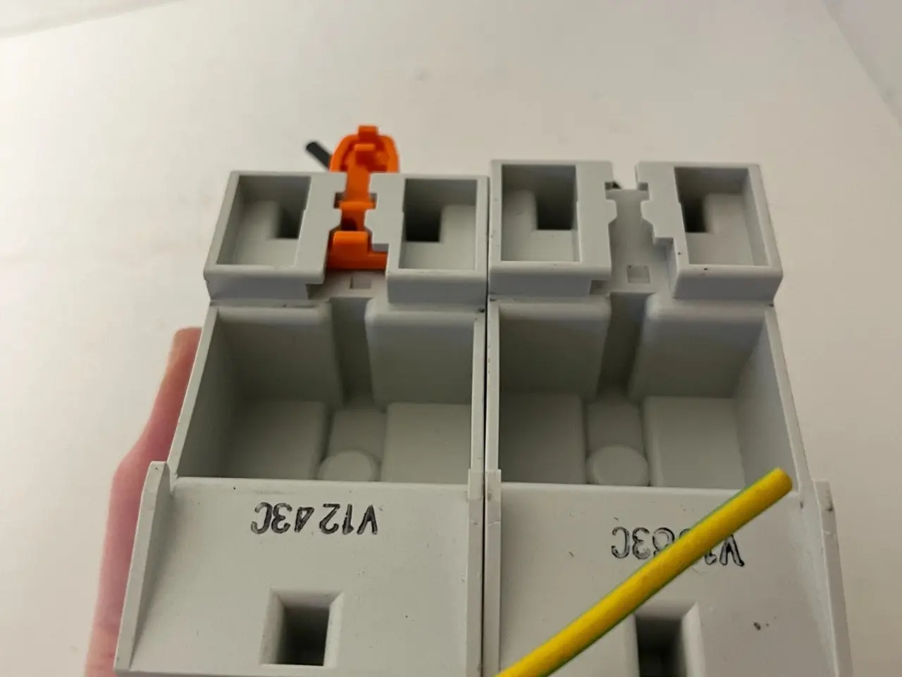 Billede 7 - parti 2x Gewiss GW96526 DIN Rail Socket Outlet