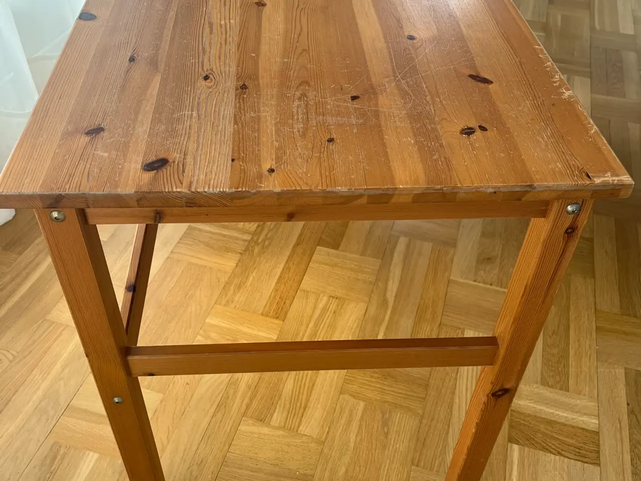 Billede 3 - Skrivebord i massiv fyrtræ