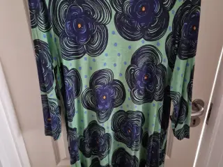 Marimekko/ kjole i flotte farver.