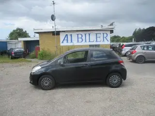 Toyota Yaris 1,0 VVT-i T1