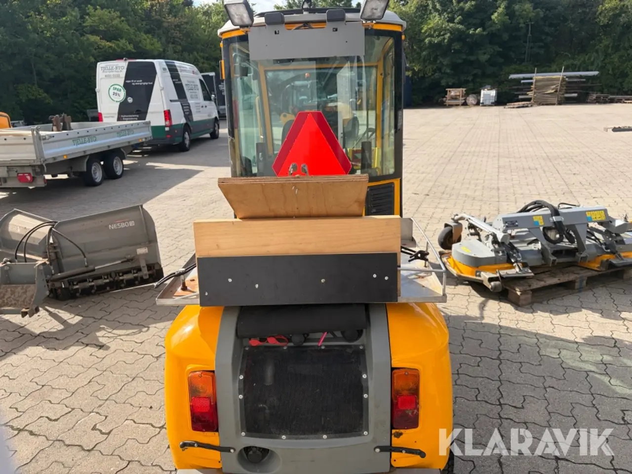 Billede 5 - Redskabsbærer Stiga Titan 740 DCR 4WD med tilbehør