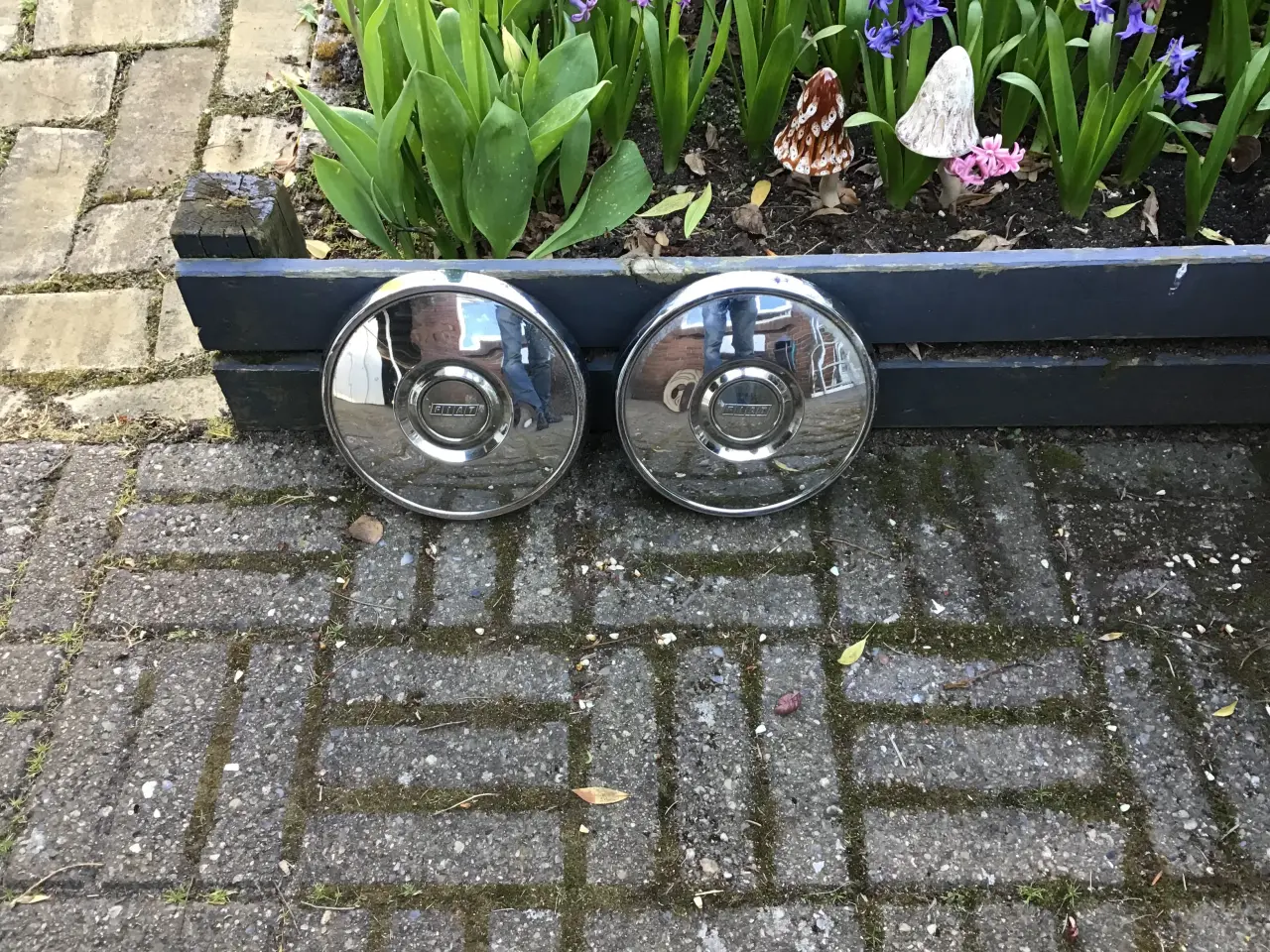 Billede 1 - Fiat navkapsler gamle