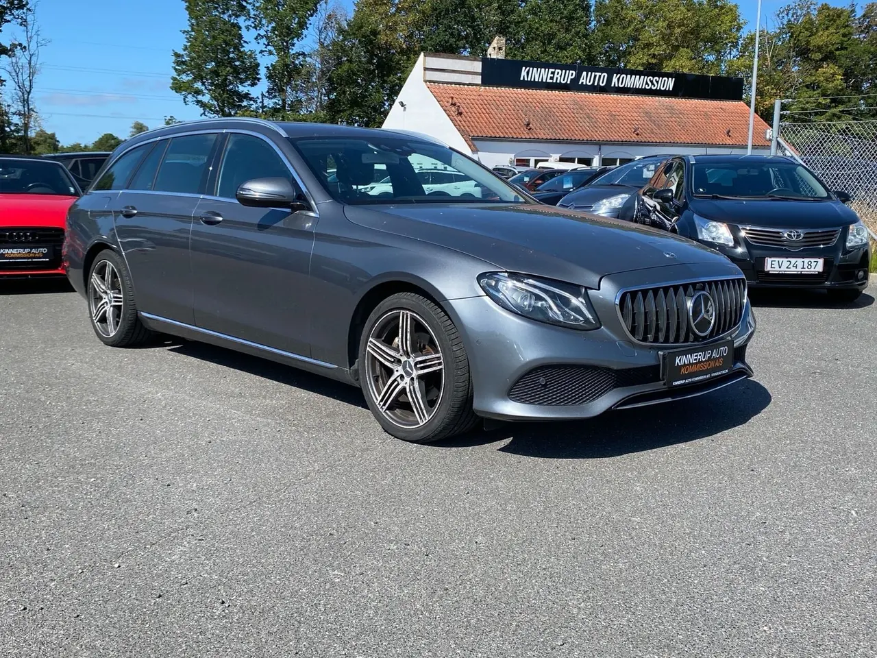 Billede 2 - Mercedes-Benz E220 d T 2,0 D Avantgarde 9G-Tronic 194HK Stc Aut.