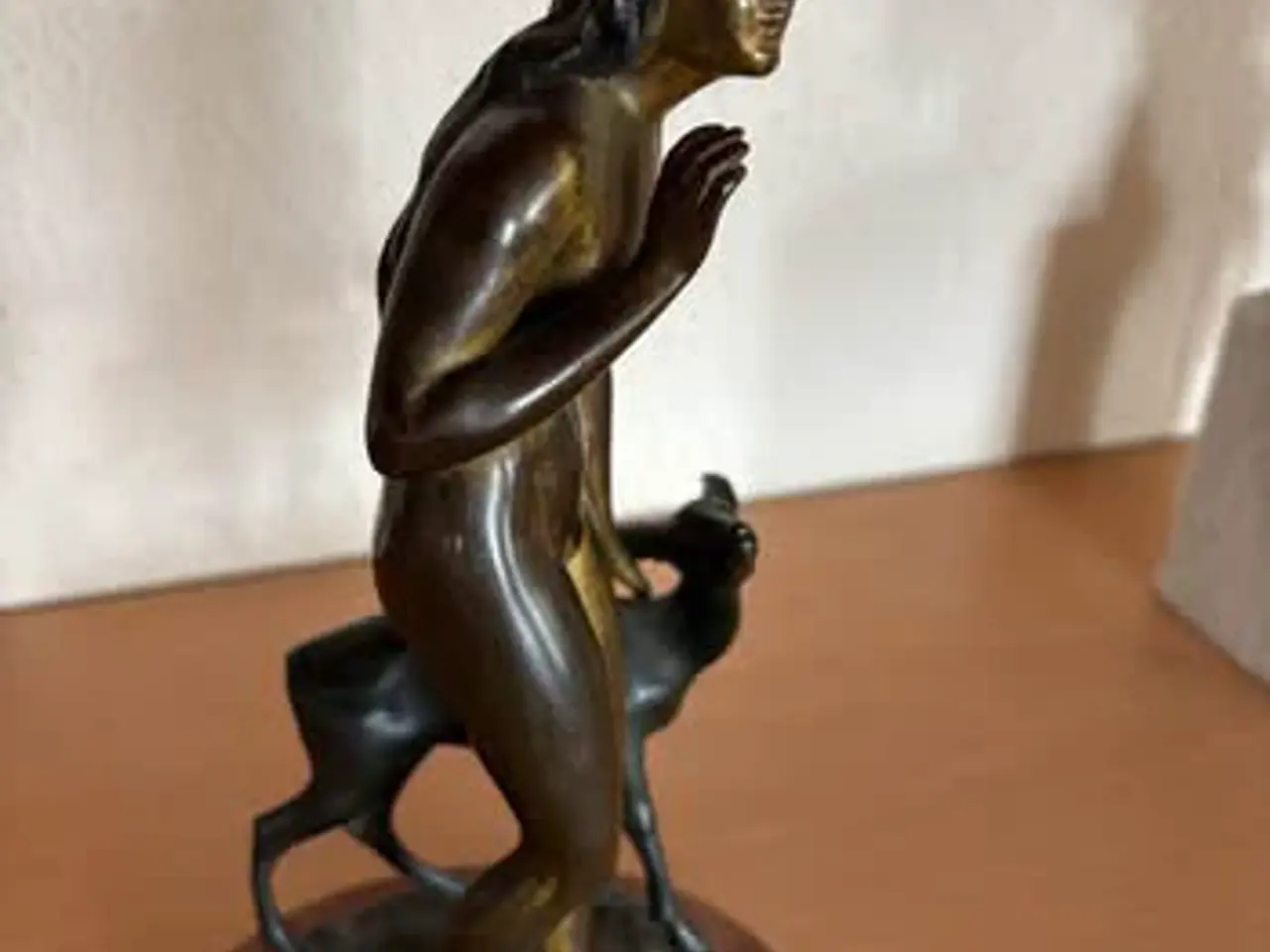 Billede 6 - Bronze figur på marmor fod