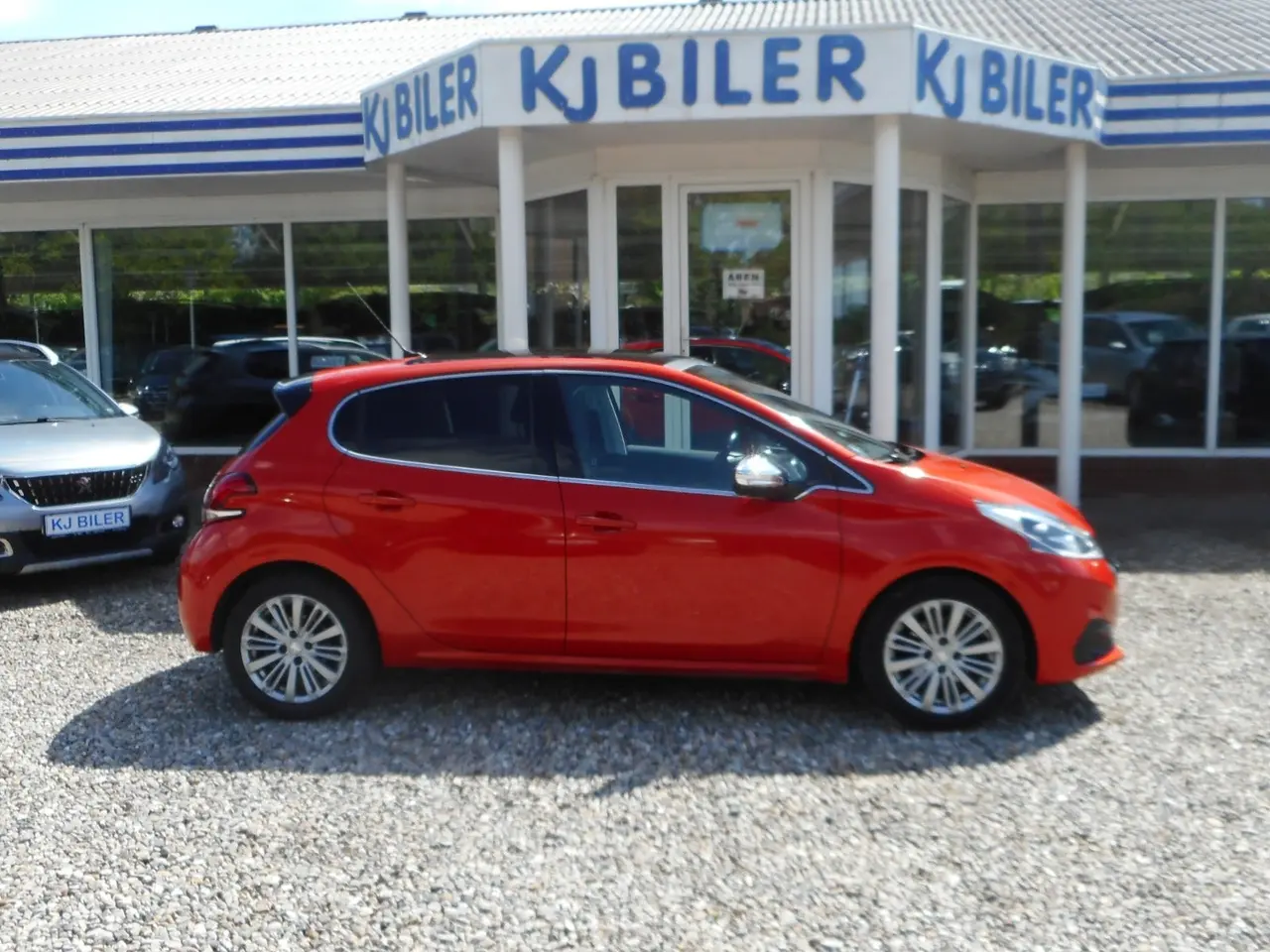 Billede 1 - Peugeot 208 1,6 BlueHDi 100 Allure Sky