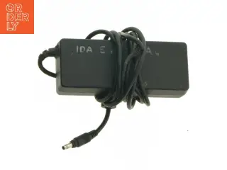 HP strømforsyning med kabel fra HP (str. 4,5x12 cm)