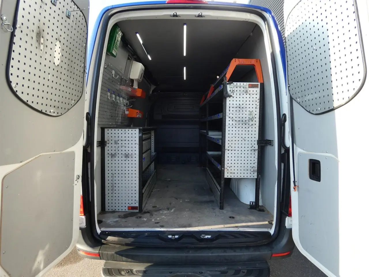 Billede 1 - Mercedes-Benz Sprinter 317 VÆRKSTEDSBIL 2,0 CDI A2 H2 RWD 9G-Tronic 170HK Van Aut.
