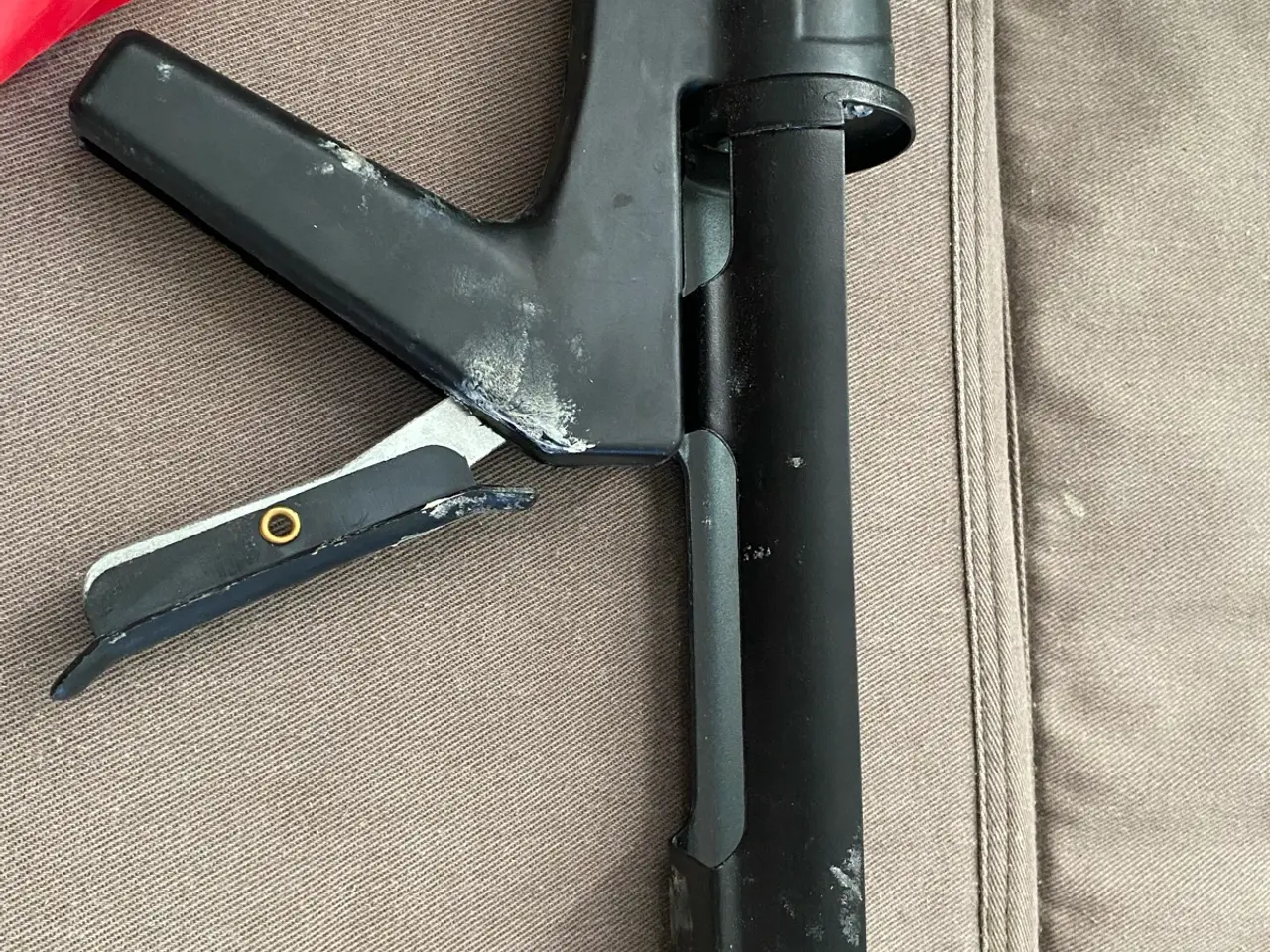 Billede 4 - Fugepistol og 2 fugemasse