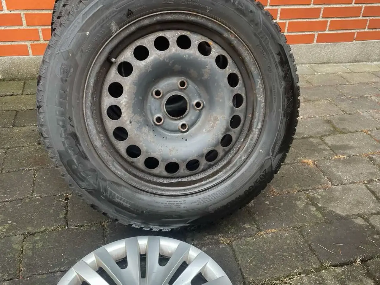 Billede 1 - 16VW,Audi,Skoda,Seat vinterhjul med gode vinterdæk