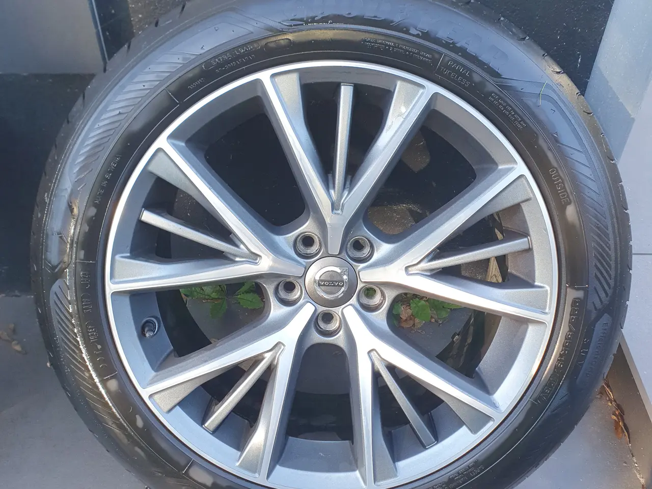 Billede 9 - Originale 19" volvofælge med goodyeardæk til elbil