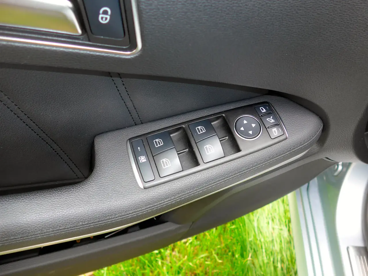Billede 9 - 2012 Mercedes E300 Avantgarde 2,2 BlueTEC Hybrid