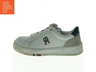 Sneakers fra Tommy Hilfiger (str. 35)