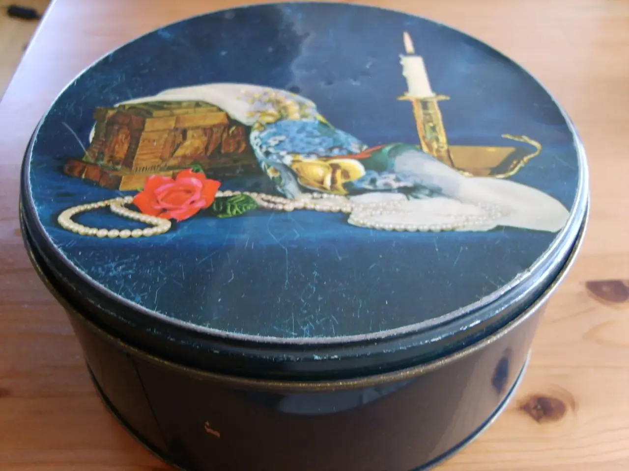 Billede 1 - RETRO Kagedåse med motiv.