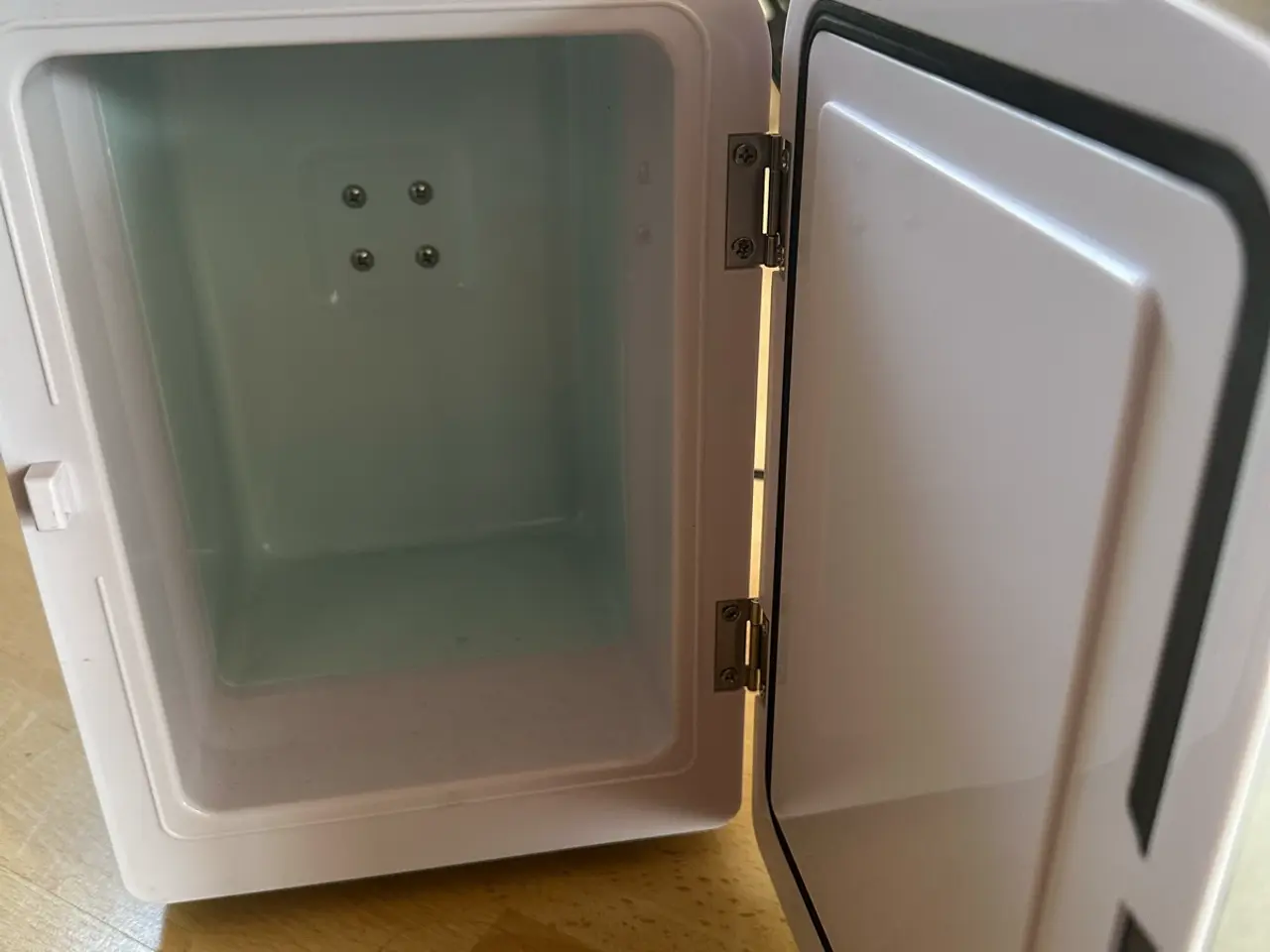 Billede 3 - Mini køle og varme skab