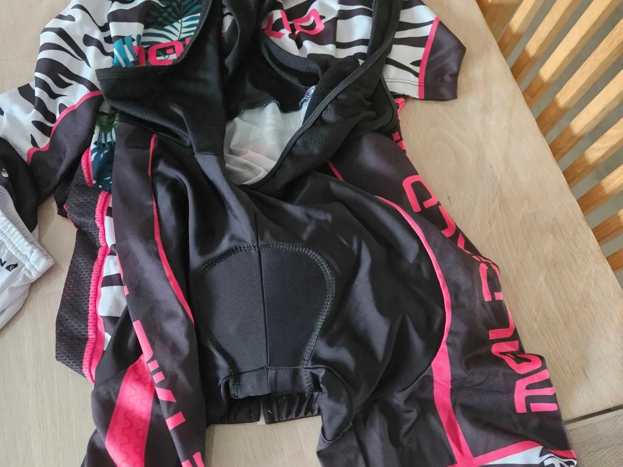 Billede 5 - Cykeltøj