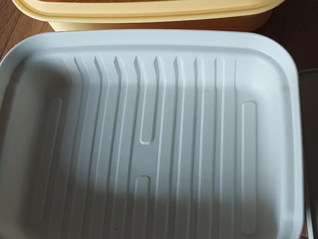 Billede 2 - Tupperware lille brødkasse
