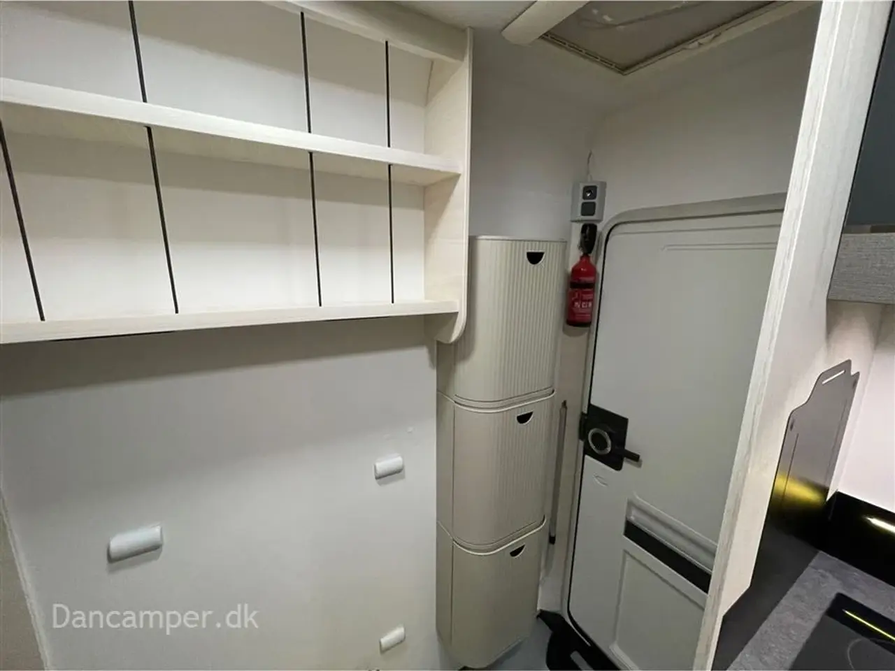 Billede 29 - 2024 - Chausson 660 Titanium ULTIMATE UNDER KLARGØRING! Chausson 660 Titanium ULTIMATE, Elcykelholder, Lithiumbatterier, Induktionsplade, 3000W inverter