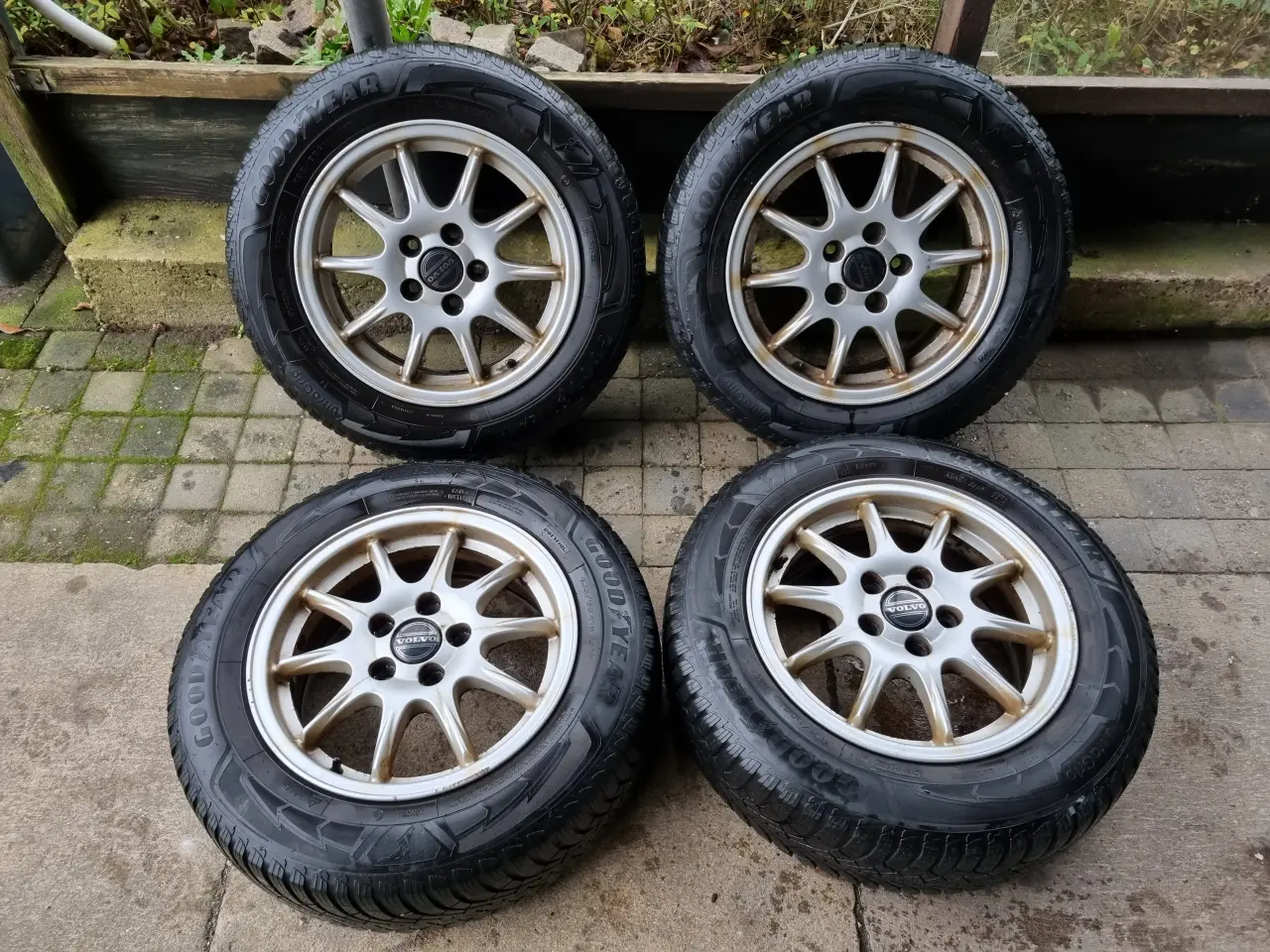Billede 1 - Volvo Argon 15" m. Vinterdæk