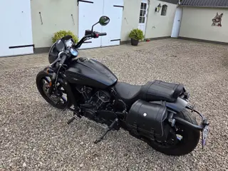 INDIAN SCOUT ROUGE