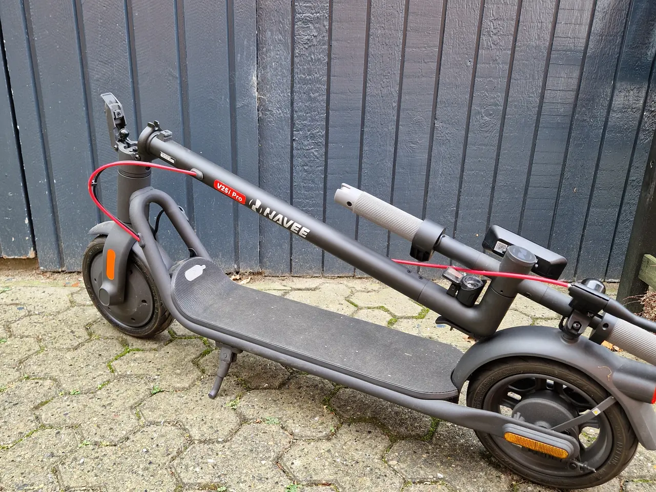 Billede 2 - Navee V25i Pro el-løbehjul