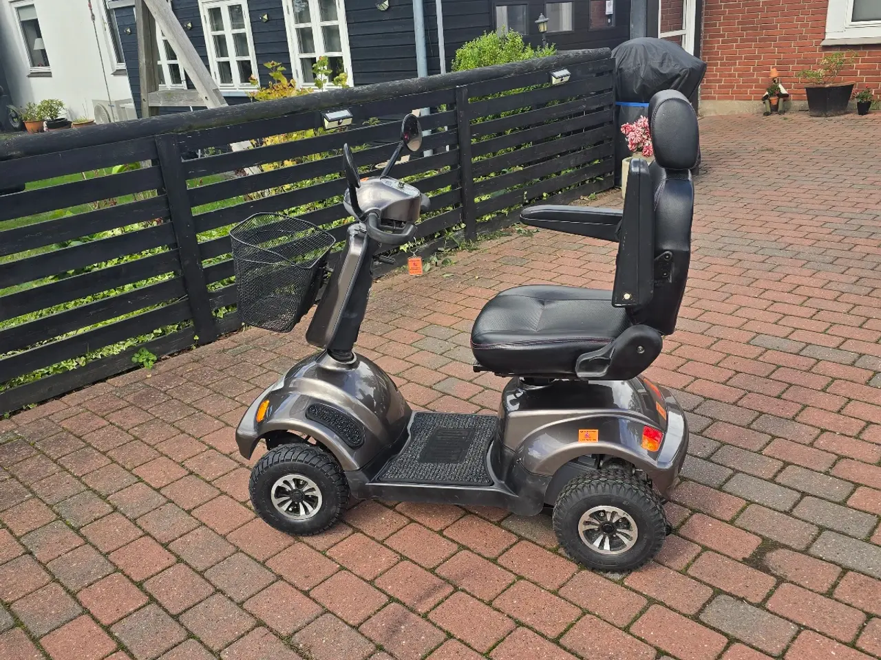 Billede 2 - Mocca elscooter årg 24