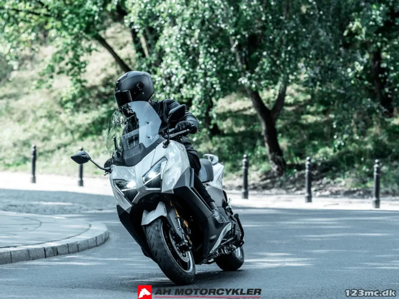 Billede 15 - Yamaha T-Max 560 Tech Max Crystal Graphite