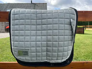 Rider by Horse Platinum dressurunderlag 17” /full