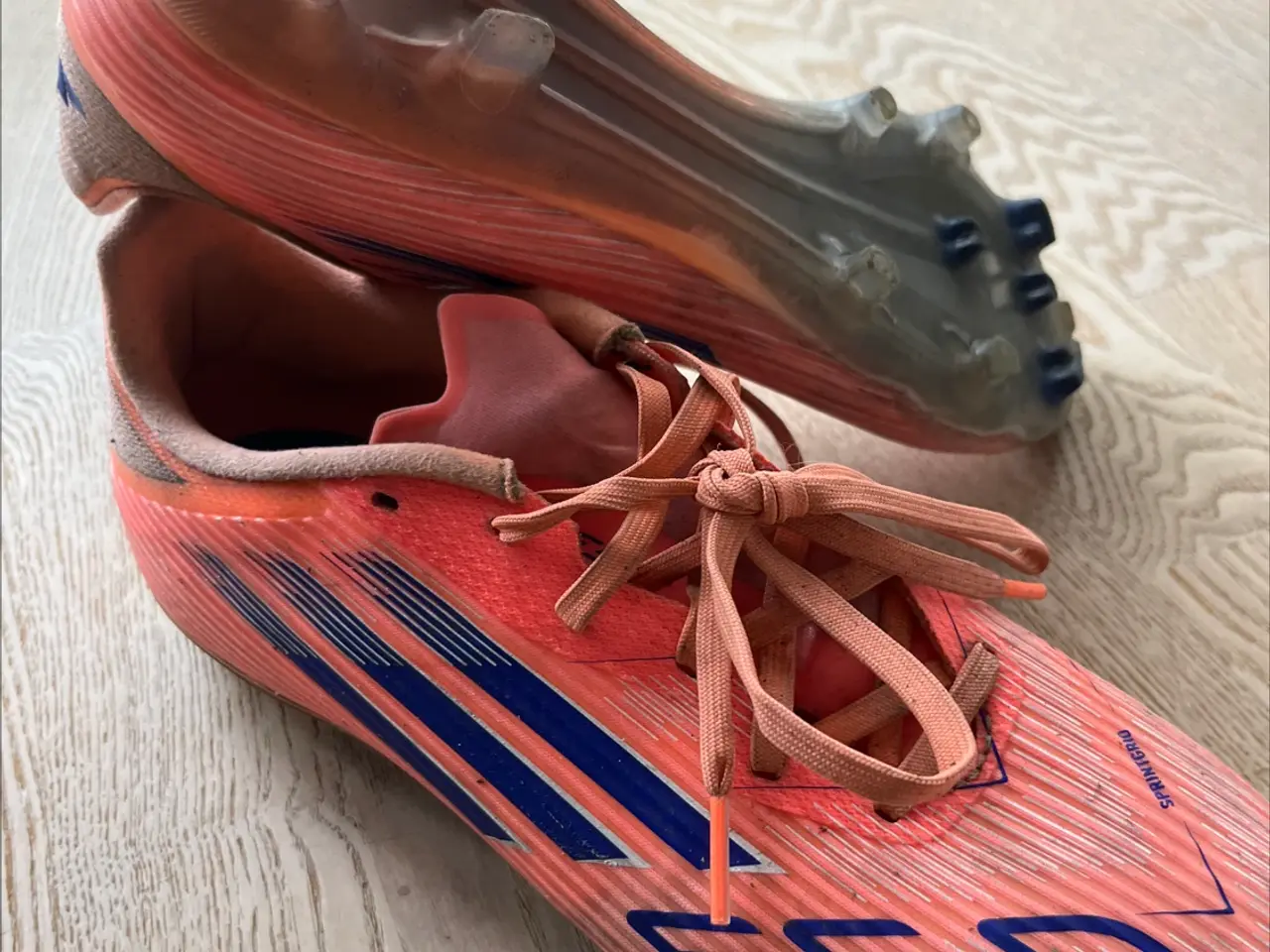 Billede 2 - Adidas fodboldstøvler str. 40