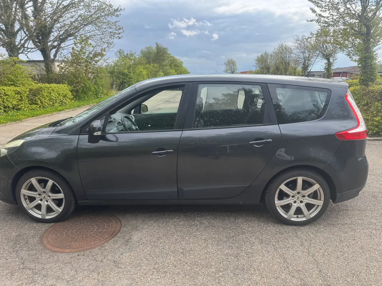 Billede 2 - Renault Grand Scenic 7prs 1,9Dci 130Hk nysynet
