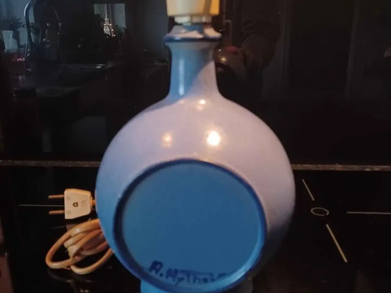 Billede 3 - SMUK KERAMIK LAMPE FRA ALLAN HYTHOLM 
