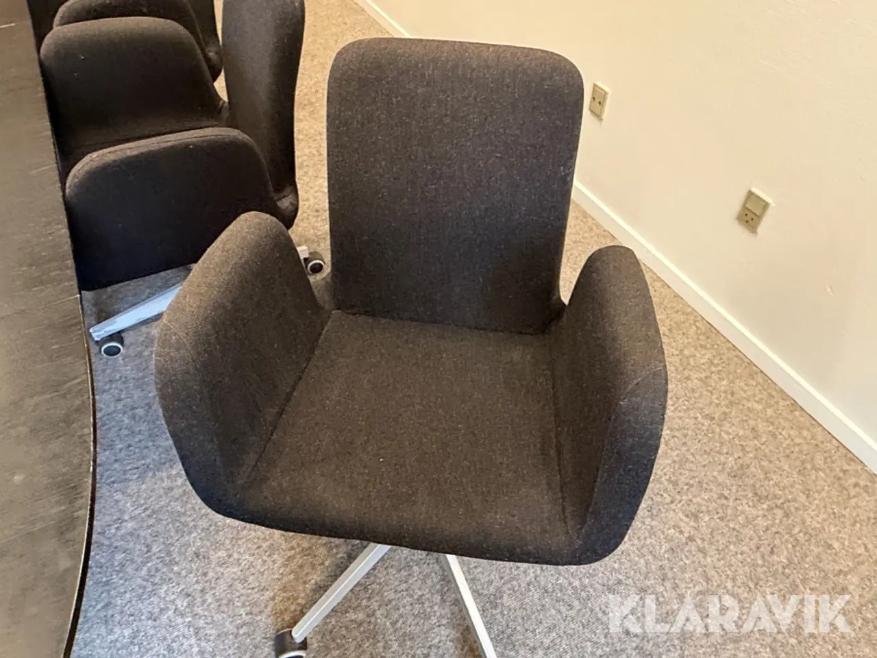 Billede 9 - Mødebord Fritz Hansen ovalt med 8 konferencestole