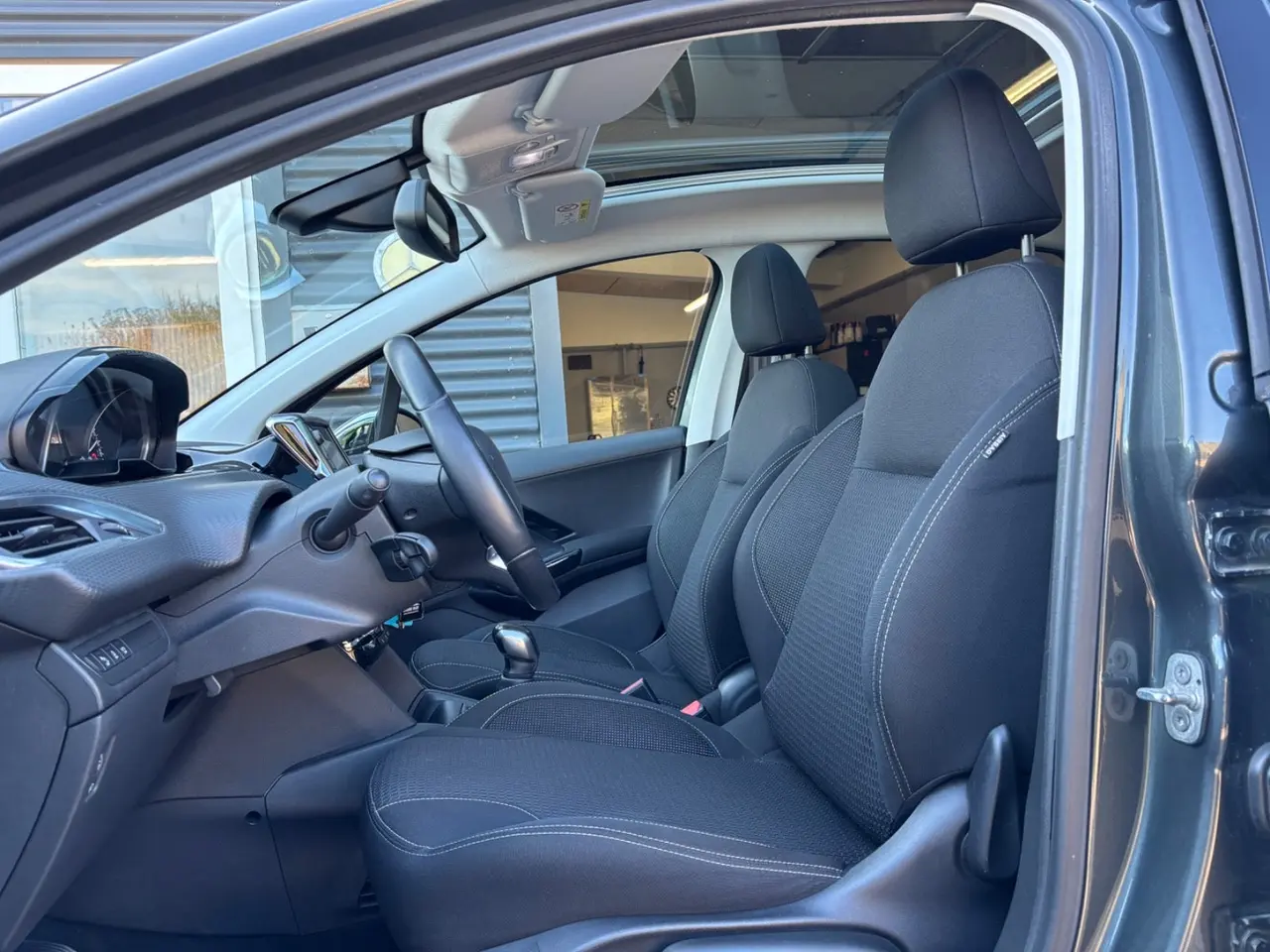Billede 4 - Peugeot 208 1,6 BlueHDi 100 Allure Sky