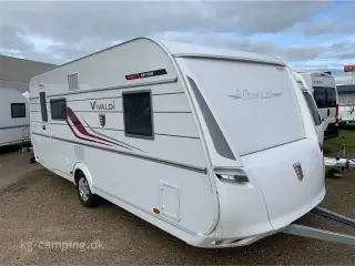 2018 - Tabbert Vivaldi 560 DM Flot kvalitetskøjevogn med flot 3m Commodore North Isabella fortelt. Det perfekte sommerhus på hjul.