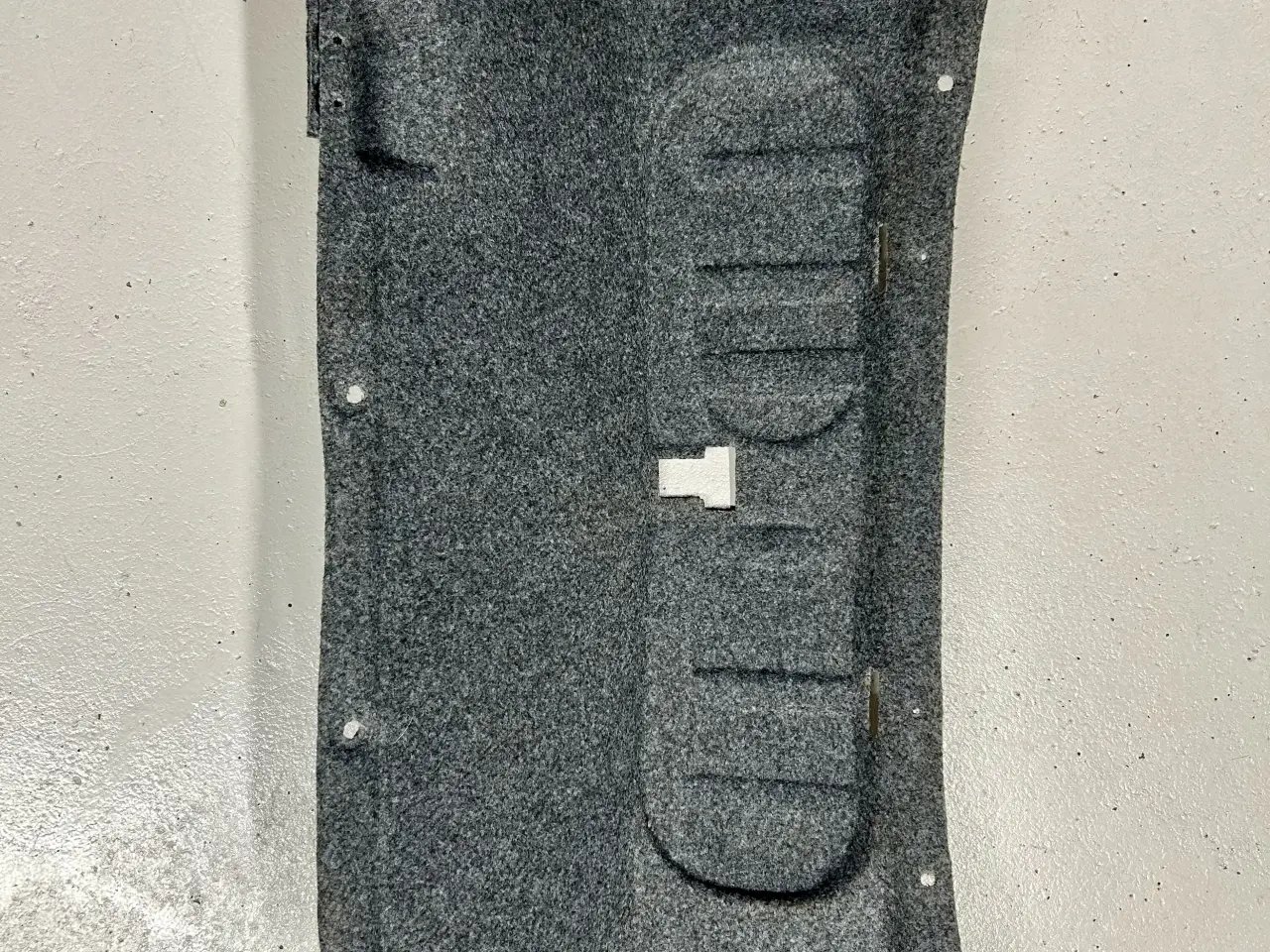 Billede 1 - BMW E36 Beklædning indvendig på bagklap