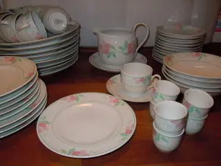 OPHØRSUDSALG 1/2 pris B&G "Fleur Lyserød" Pris fra