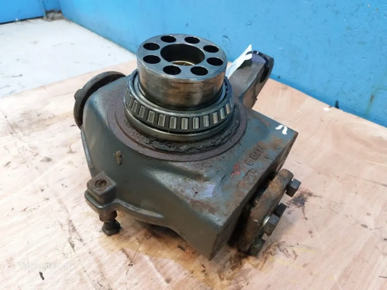 Billede 15 - New Holland LB115B Styrespindel L. 85821289