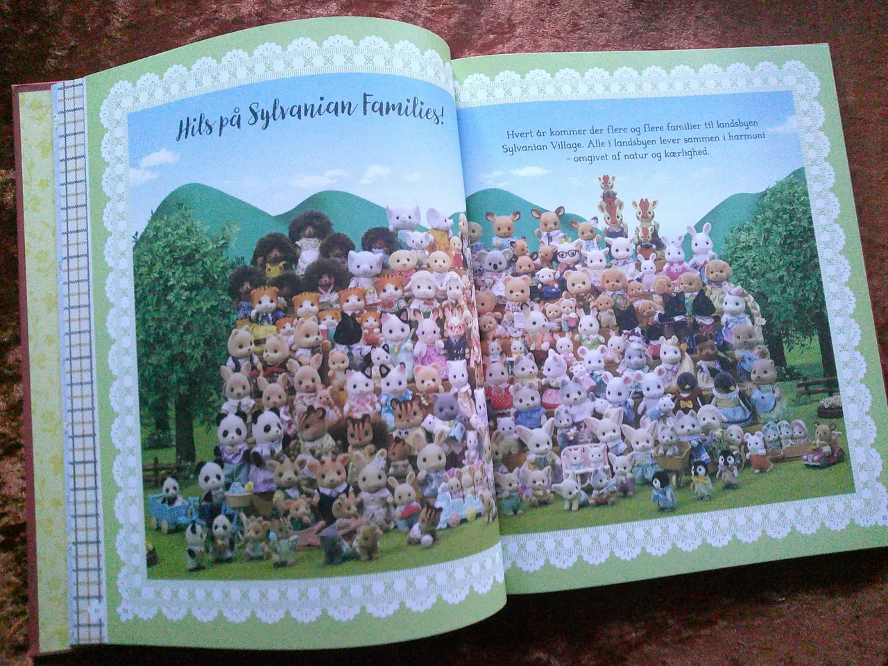 Billede 2 - Velkommen til Sylvanian Families, Chloë Pursey, Cl