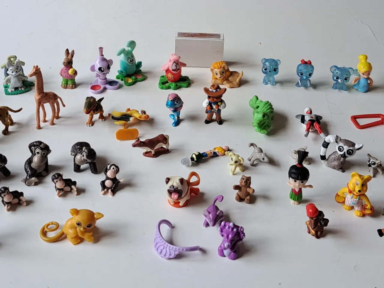 Billede 1 - Figurer legetøj