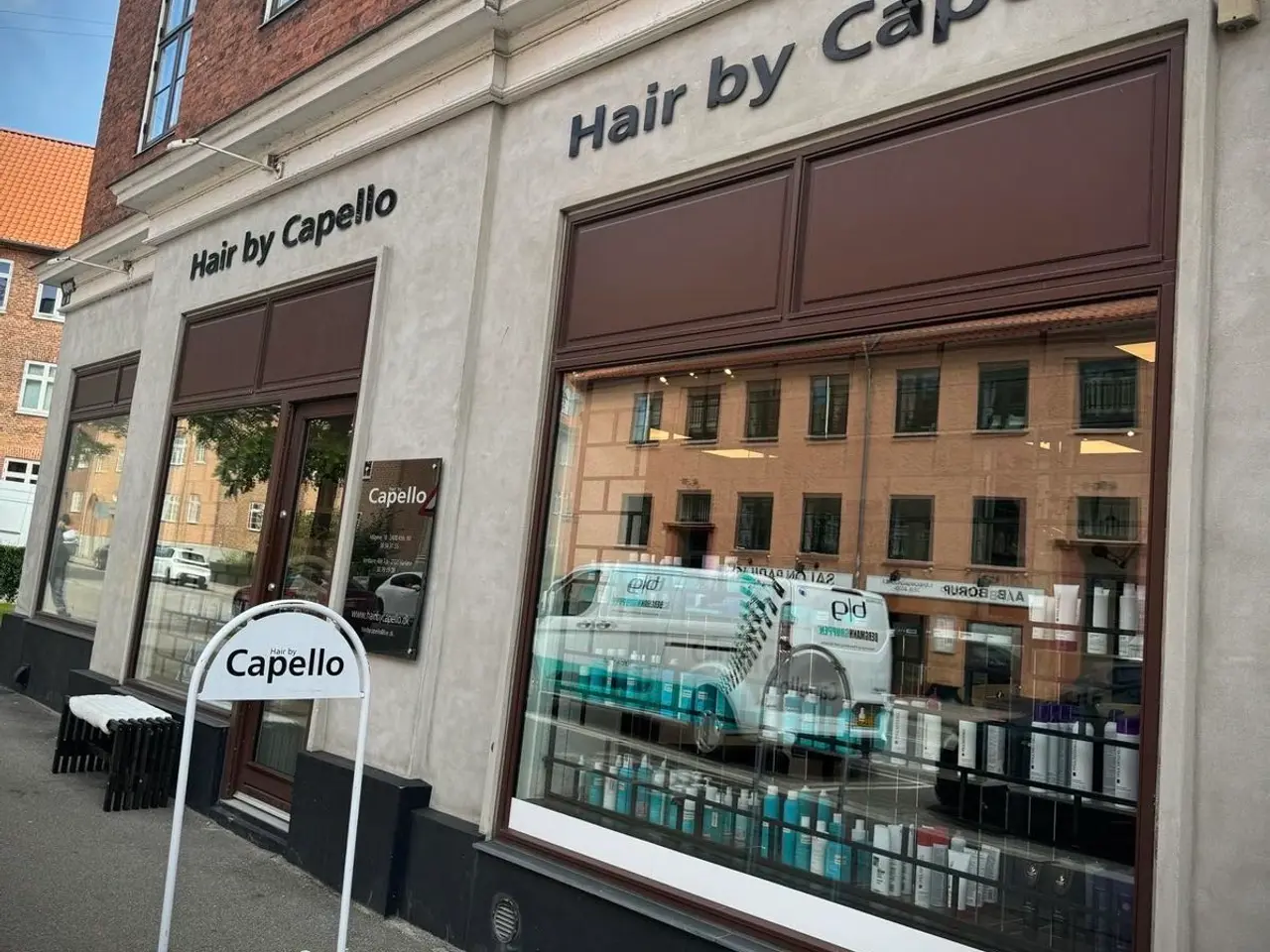 Billede 1 - Frisør salon