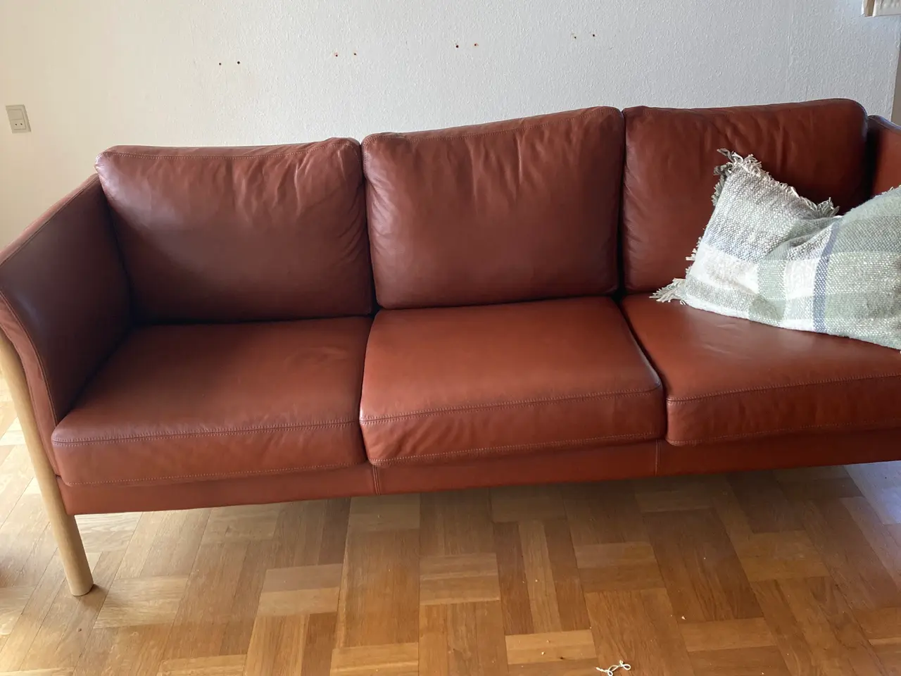 Billede 1 - Sofa m. Tre pladser