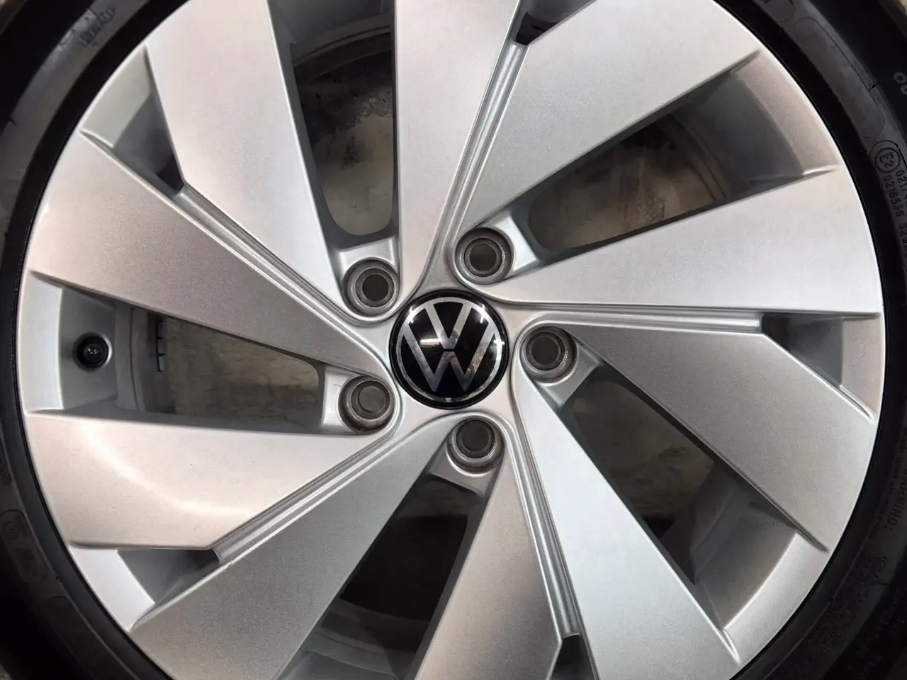 Billede 8 - VW ORIGINAL ALUFÆLGE MED NYE SOMMERDÆK 5x112