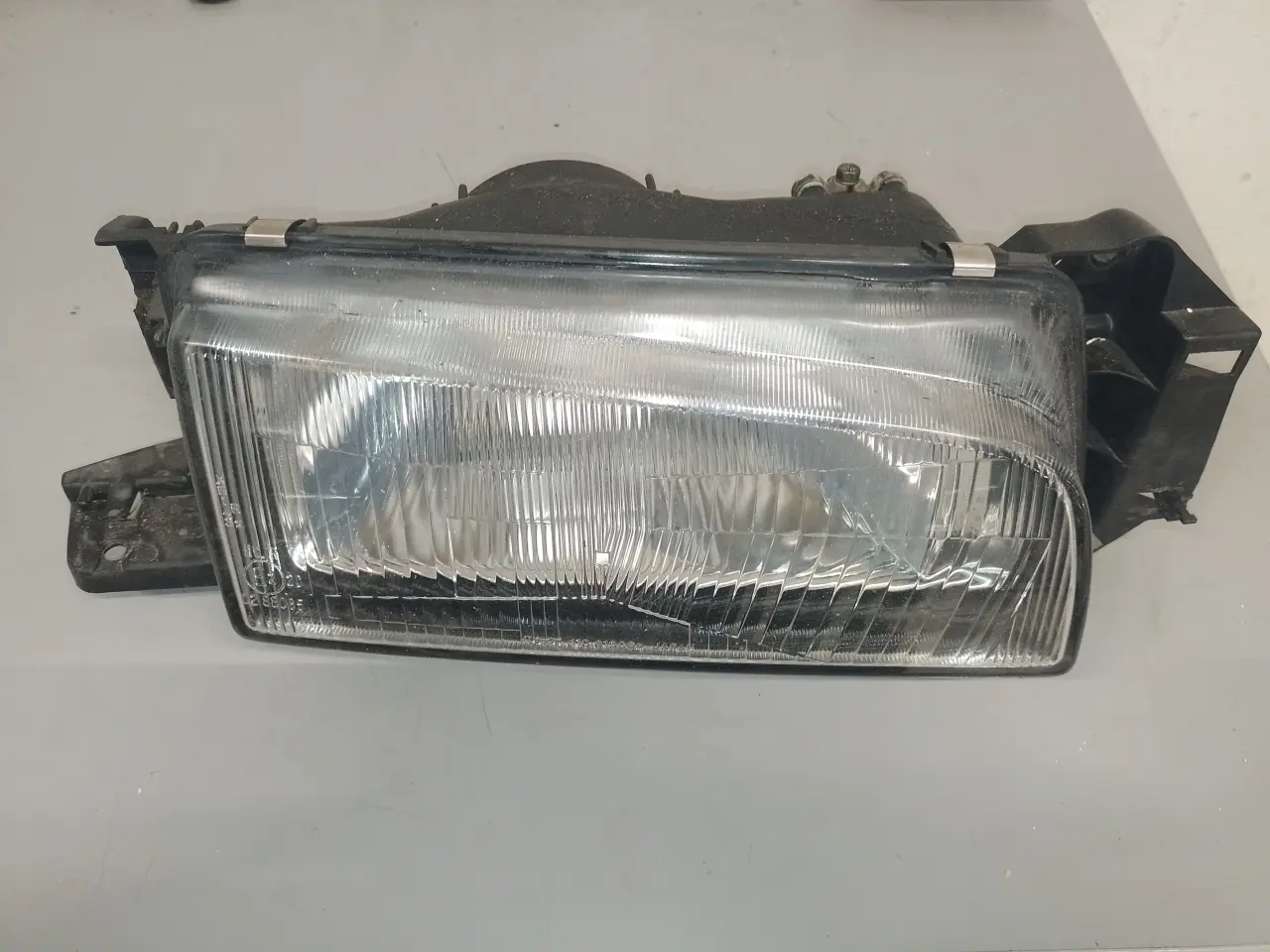 Billede 1 - Mazda 323 BG forlygter 