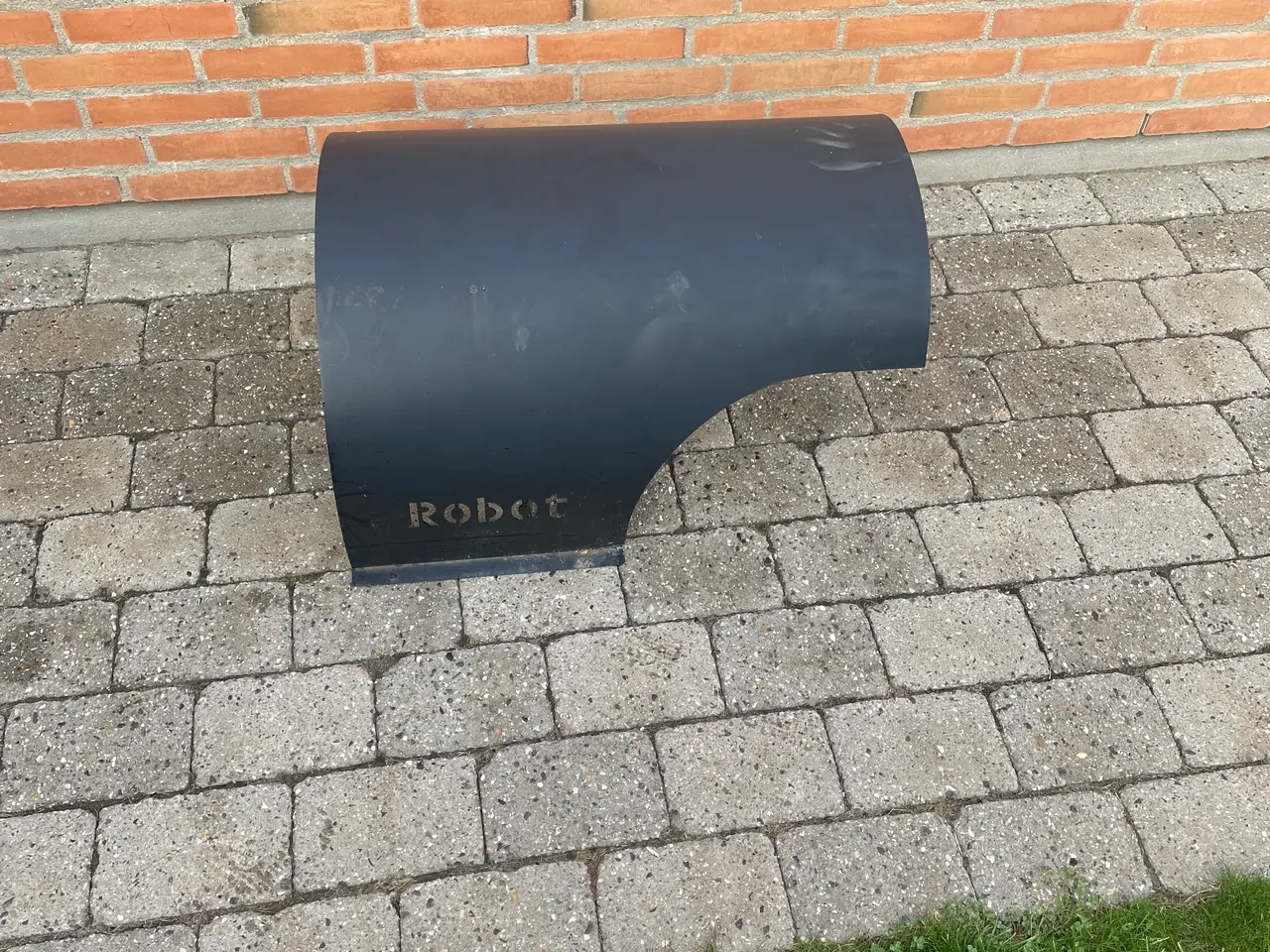 Billede 2 - ROBOT garage til plæneklipper