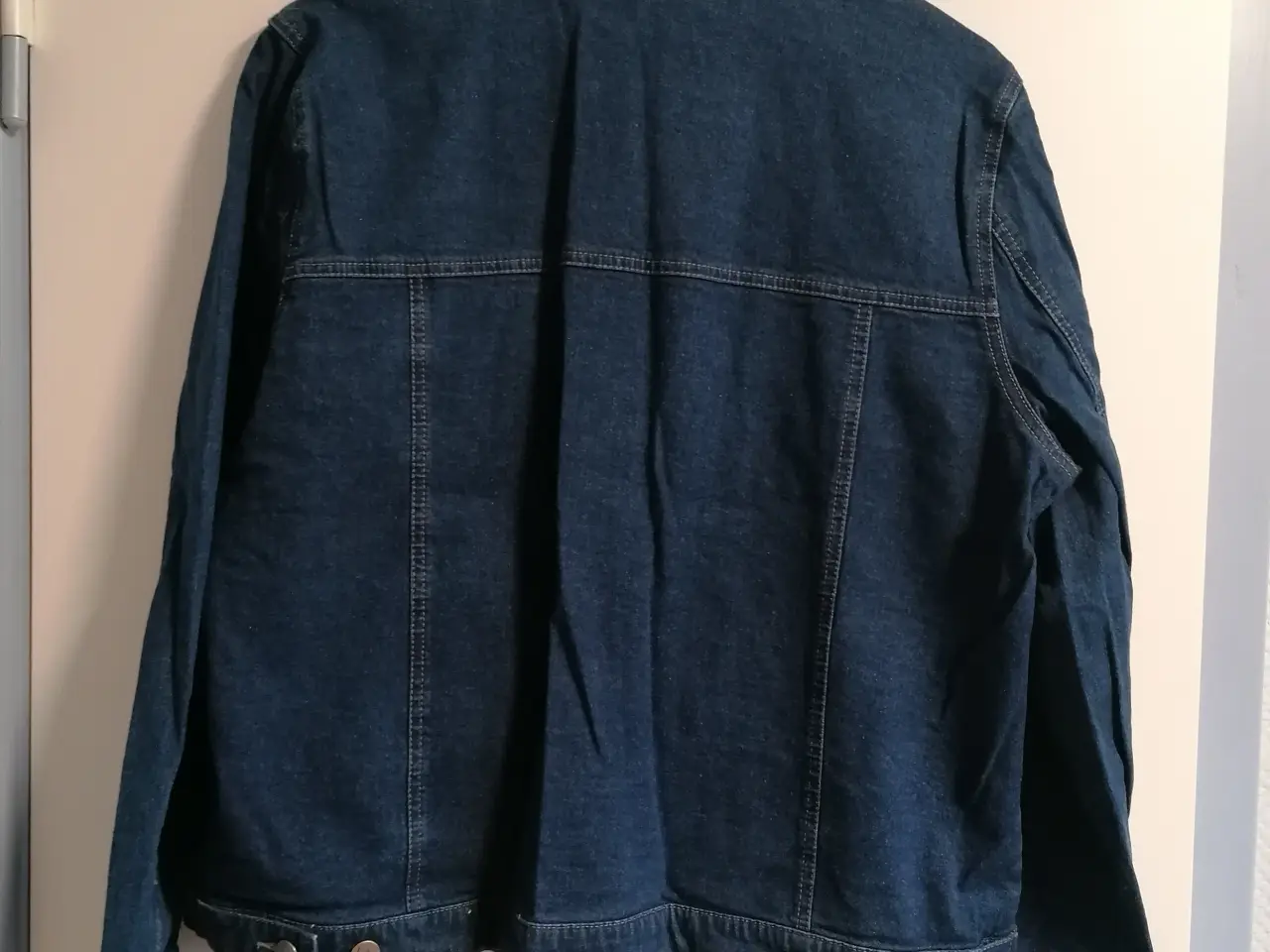Billede 2 - Denim Cowboy jakke (KELLO) i str. 44