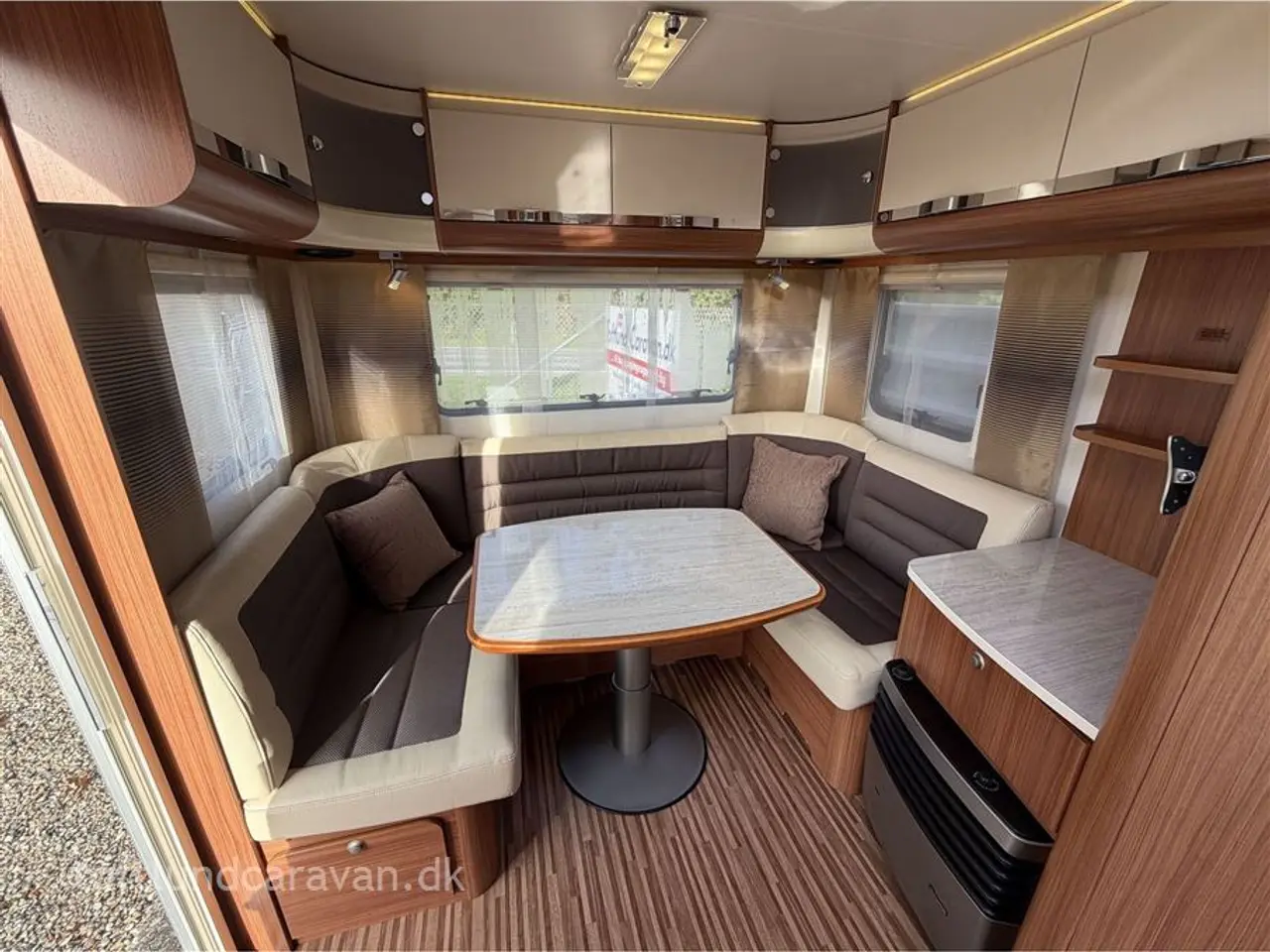 Billede 6 - 2014 - Adria Adora 472 LU Populær letvægts-vogn med enkeltsenge + mover mv.