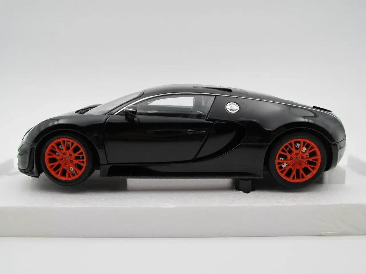 Billede 3 - 2011 Bugatti Veyron Super Sport 1:18 Minichamps