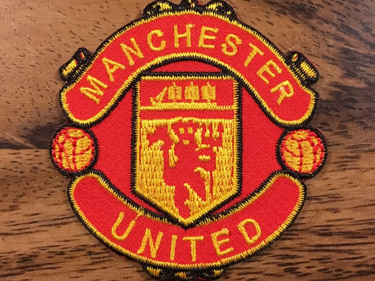 Billede 1 - Manchester United , strygemærke.